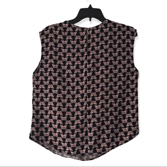 Forever 21 Contemporary Sleeveless Crewneck Black with Butterflies Pattern Top - Picture 3 of 9